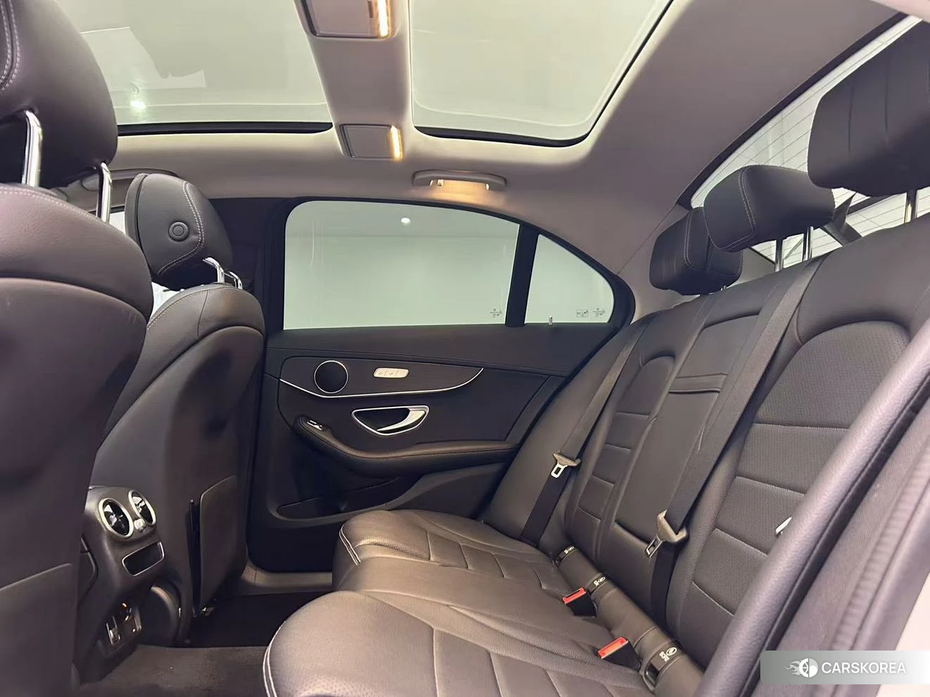 Mercedes-Benz C-class 2020 Белый из Китая, фото 2