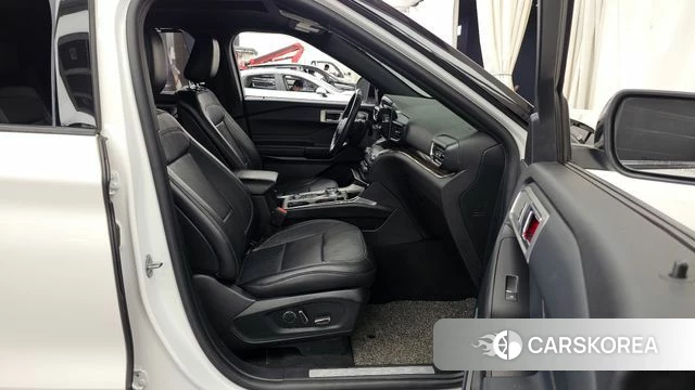 Ford Explorer 6th Generation 2020 Белый из Кореи, фото 2