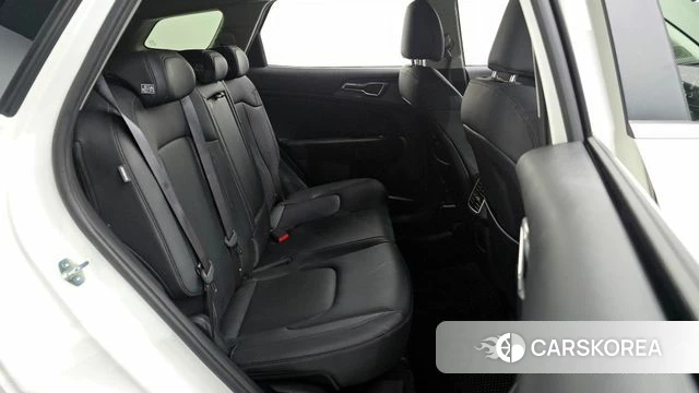 Kia Sportage 5th Generation 2023 Белый из Кореи, фото 2