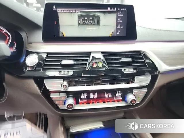 BMW 5 Series (G30) 2019 Синий из Кореи, фото 2