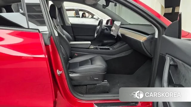 Tesla Model Y 2021 Красный из Кореи, фото 2