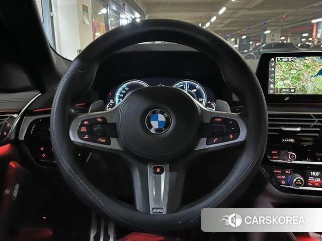 BMW 5 Series (G30) 2018 Синий из Кореи, фото 2