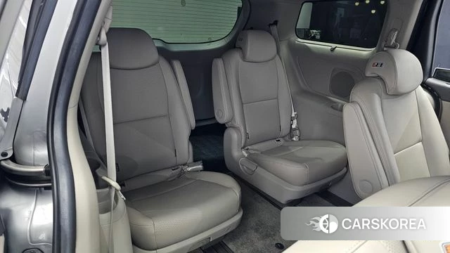 Kia All New Carnival 2018 Серебряный из Кореи, фото 2