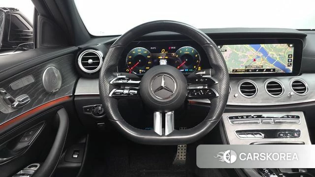 Mercedes-Benz E-Class W213 2022 Черный из Кореи, фото 2