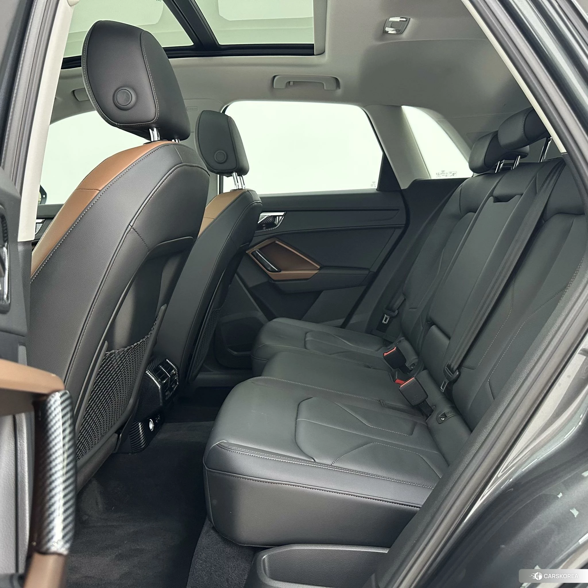 Audi Q3 2021 Темно-серый из Китая, фото 2