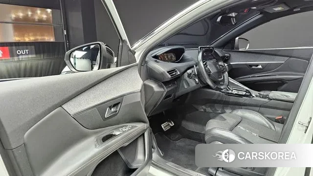Peugeot 3008 second generation 2018 Белый из Кореи, фото 2