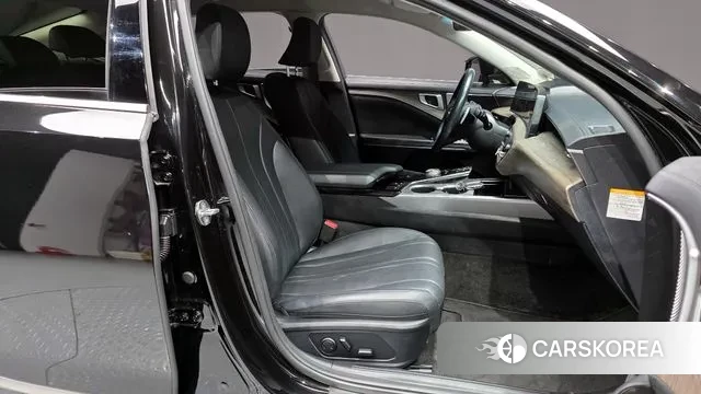 Kia K8 Hybrid 2023 Черный из Кореи, фото 2