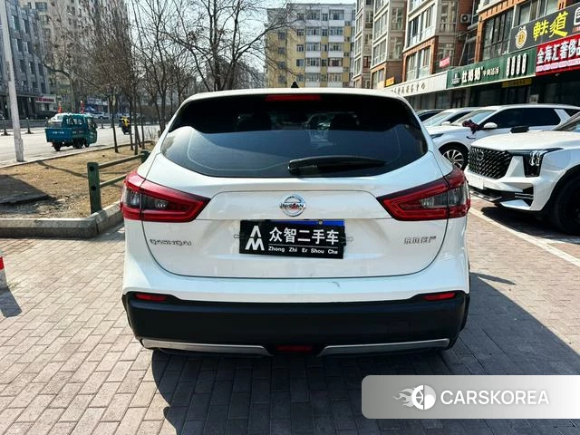 Nissan Qashqai 2022 Белый из Китая, фото 2