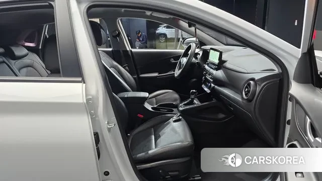 Hyundai The New Kona 2021 Белый из Кореи, фото 2