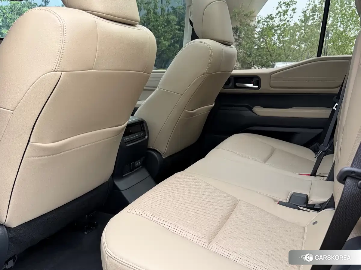 Toyota Prado 2026 Черный из Китая, фото 2