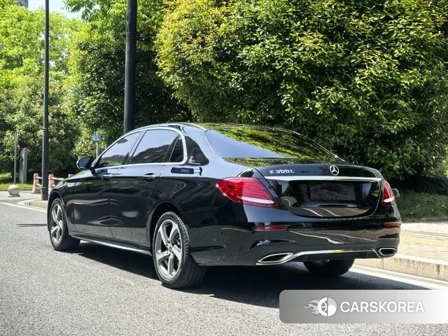 Mercedes-Benz E-class 2019 Черный из Китая, фото 2