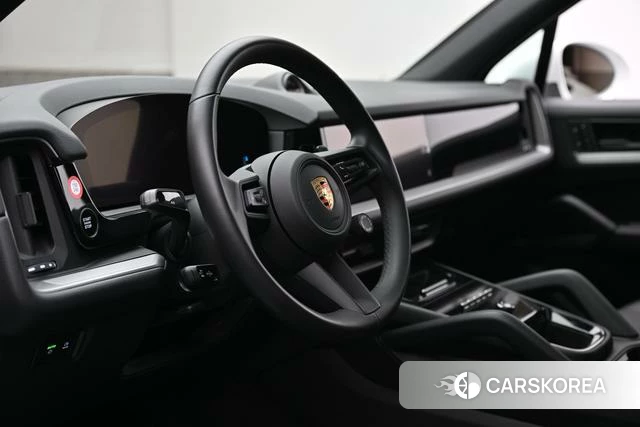 Porsche Cayenne 2024 Белый из Китая, фото 2