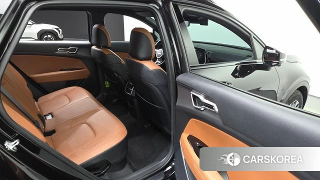 Kia Sportage 5th Generation Hybrid 2024 Черный из Кореи, фото 2