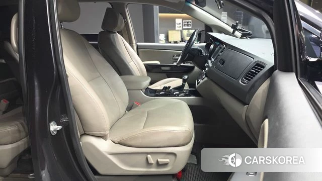 Kia The New Carnival 2018 Серый из Кореи, фото 2