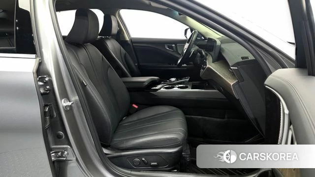 Kia K8 2022 Серебристо-серый из Кореи, фото 2