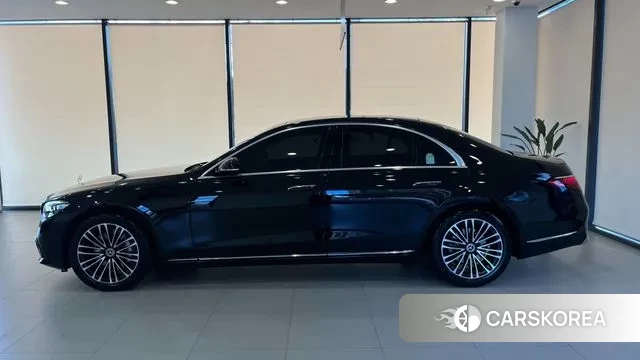 Mercedes-Benz S-Class W223 2024 Черный из Кореи, фото 2