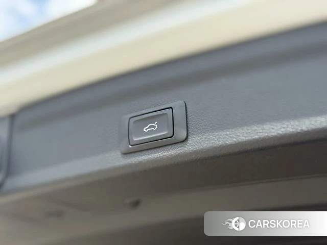 Audi Q3 2022 Белый из Китая, фото 2