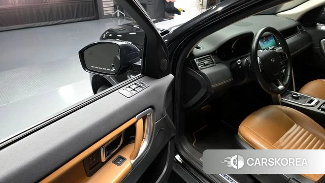 Land Rover Discovery Sports 2019 Черный из Кореи, фото 2
