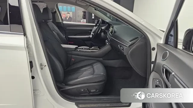 Hyundai Sonata (DN8) 2023 Белый из Кореи, фото 2