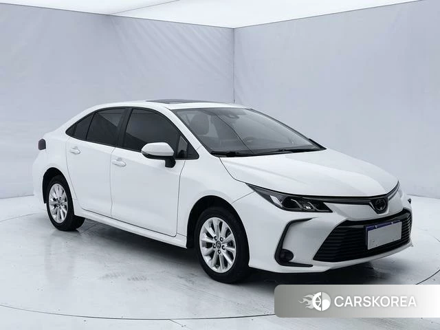Toyota Corolla 2021 Белый из Китая, фото 2