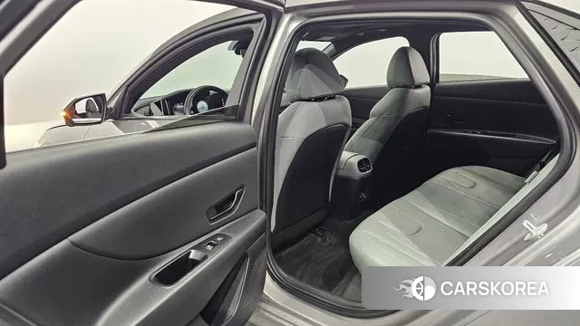 Hyundai The New Avante (CN7) 2023 Серый из Кореи, фото 2