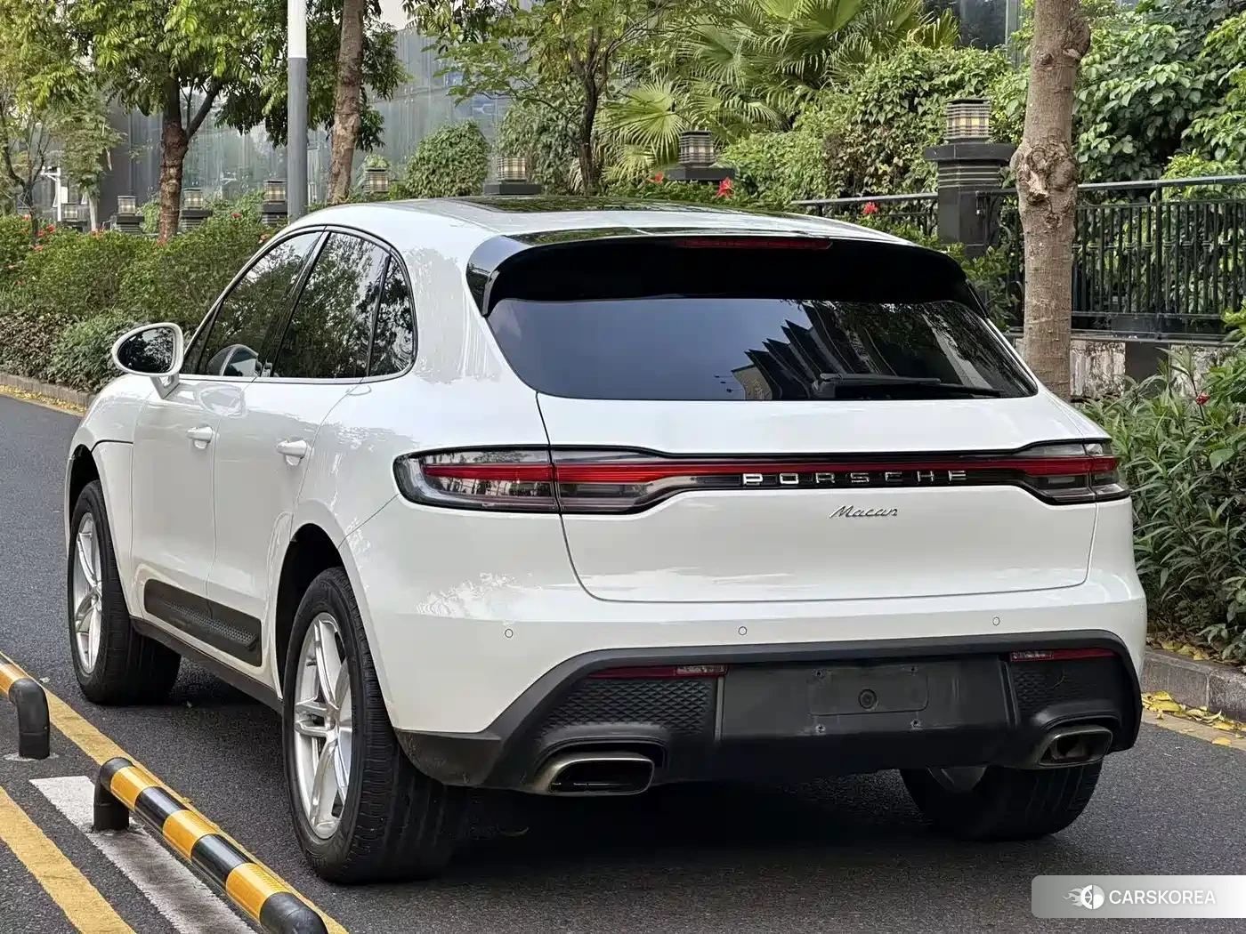 Porsche Macan 2022 Белый из Китая, фото 2