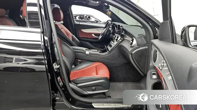 Mercedes-Benz GLC-Class X253 2023 Черный из Кореи, фото 2