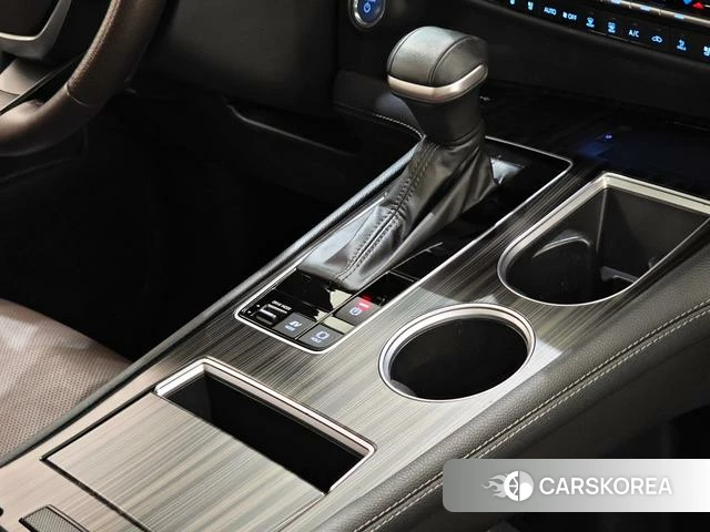 Toyota Saina 2022 Серебристо-серый из Китая, фото 2