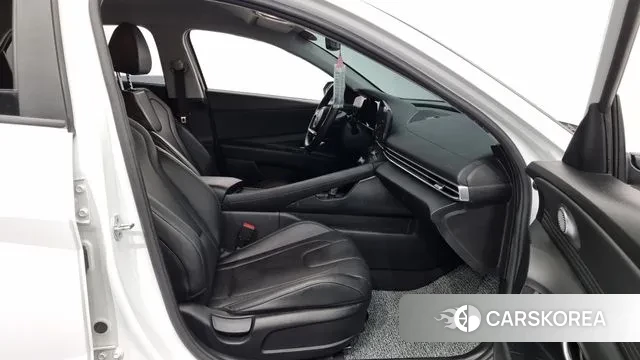 Hyundai Avante Hybrid (CN7) 2021 Белый из Кореи, фото 2