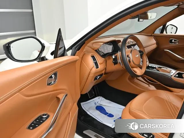 Aston Martin DBX 2021 Белый из Кореи, фото 2