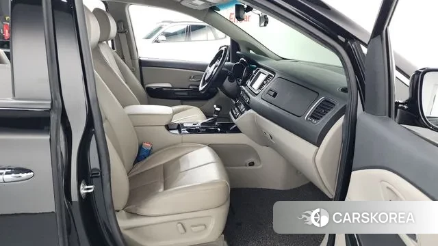 Kia The New Carnival 2020 Черный из Кореи, фото 2