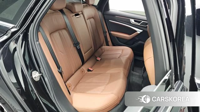 Audi A6 (C8) 2022 Черный из Кореи, фото 2