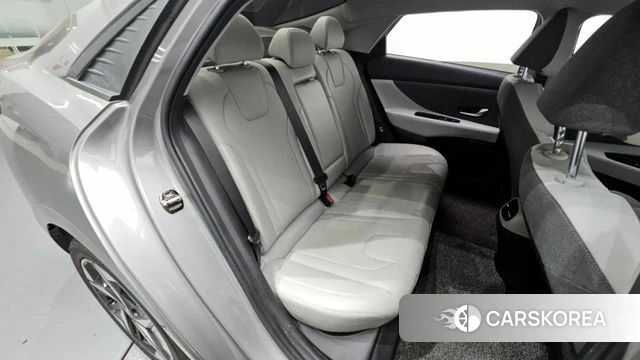 Hyundai Avante (CN7) 2020 Серебристо-серый из Кореи, фото 2