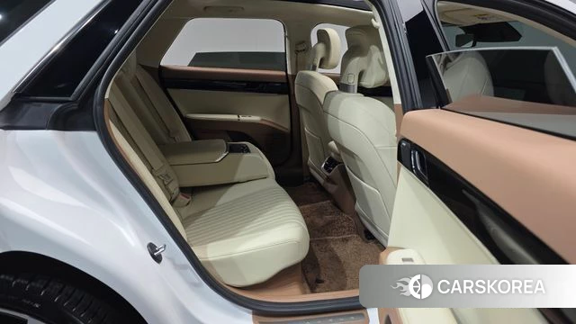 Hyundai Grandeur Hybrid (GN7) 2024 Белый из Кореи, фото 2