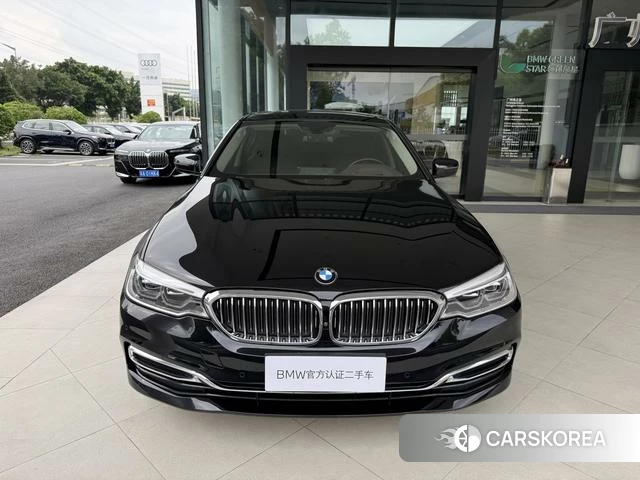 BMW 5 series 2020 Черный из Китая, фото 2