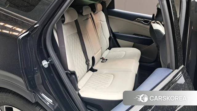 Kia Sportage 5th Generation Hybrid 2023 Черный из Кореи, фото 2