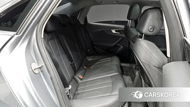 Audi A4 (B9) 2018 Серый из Кореи, фото 2