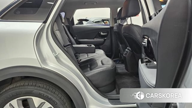 Kia Niro EV 2021 Серебряный из Кореи, фото 2