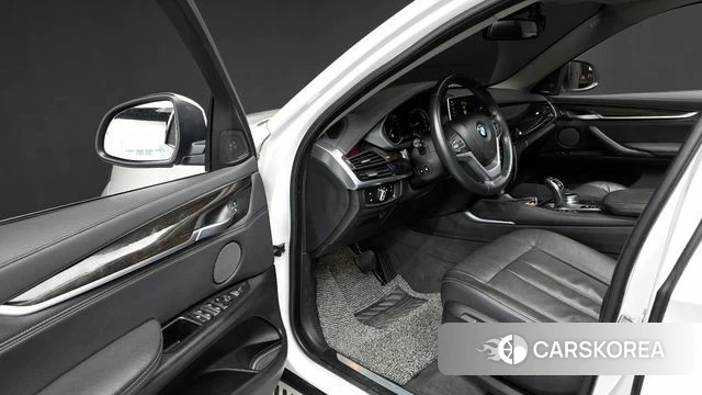 BMW X6 (F16) 2018 Белый из Кореи, фото 2