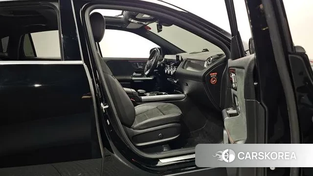 Mercedes-Benz GLA - Class H247 2020 Черный из Кореи, фото 2