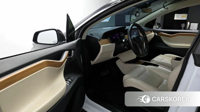 Tesla Model X 2019 Черный из Кореи, фото 2