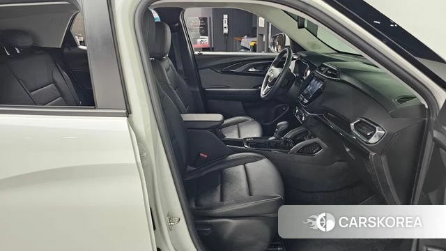 Chevrolet (GM Daewoo) Trailblazer 2022 Белый из Кореи, фото 2