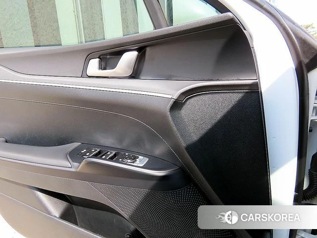 Kia The New K5 3rd generation 2024 Белый из Кореи, фото 2