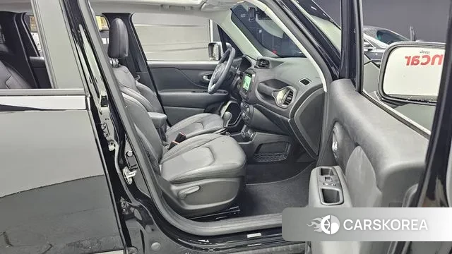 Jeep Renegade 2022 Черный из Кореи, фото 2