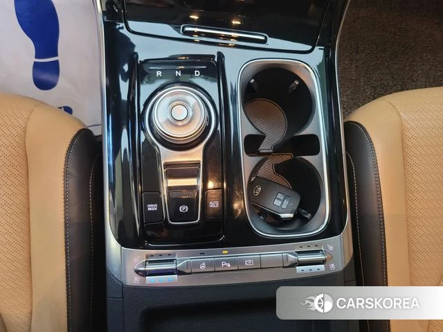 Kia Carnival 4th generation 2021 Жемчужный цвет из Кореи, фото 2