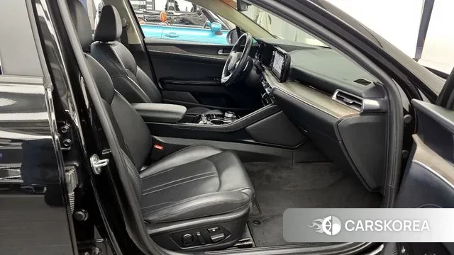 Kia K5 3rd generation 2021 Черный из Кореи, фото 2