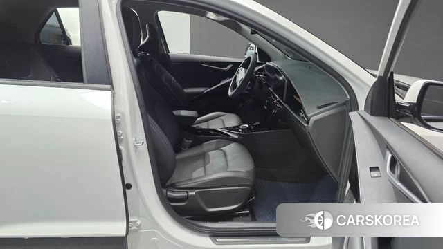 Kia Di Ol Nu Niro 2022 Белый из Кореи, фото 2