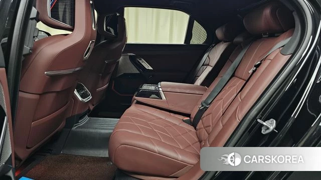 BMW 7 Series (G70) 2025 Синий из Кореи, фото 2