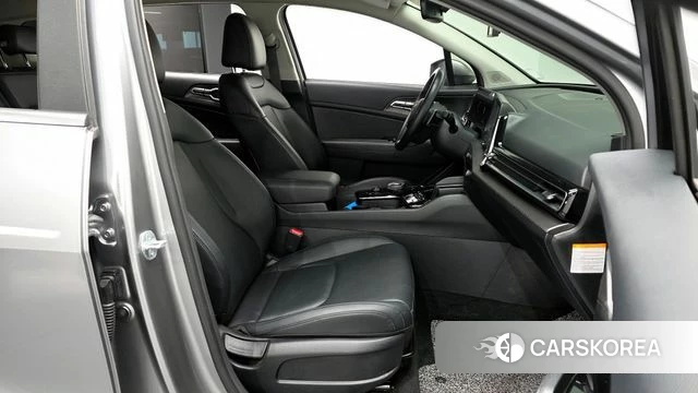 Kia Sportage 5th Generation Hybrid 2022 Серебристо-серый из Кореи, фото 2