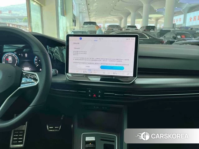 Volkswagen Golf 2025 Белый из Китая, фото 2